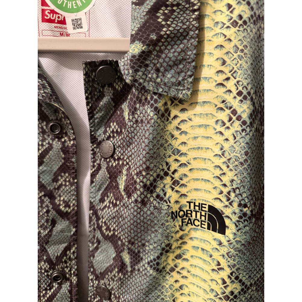 Supreme x The North Face jacket / wind breaker medium - Picture 4 of 5